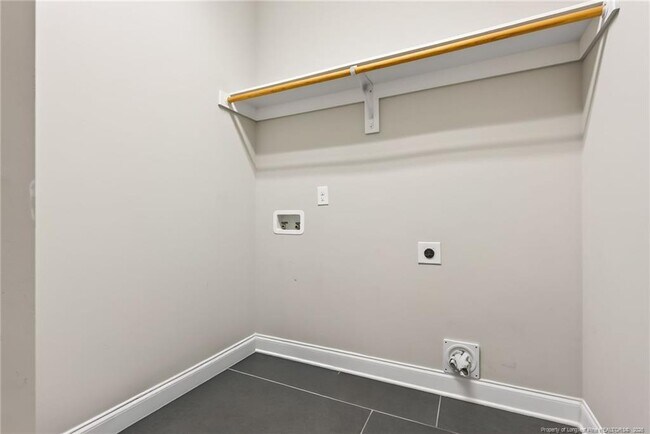 Building Photo - 95 Valley Brook Ln