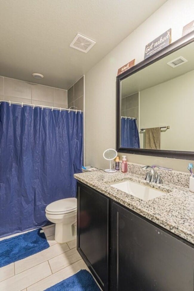 Building Photo - Beautiful home offers access to resort-style amenities