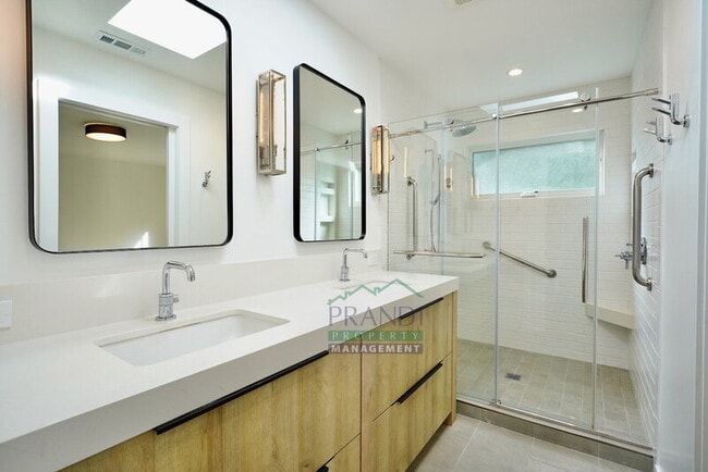 Building Photo - 89 Spindrift Passage