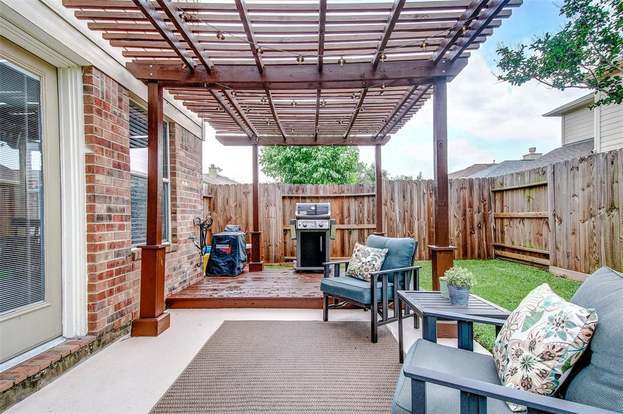 Building Photo - 24419 Travis House Ln