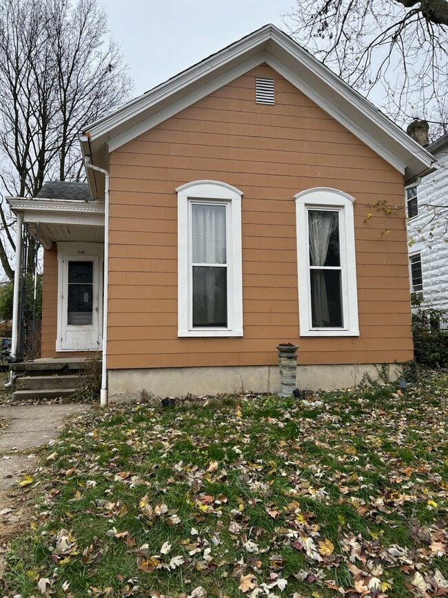 Building Photo - 518 Beckman St