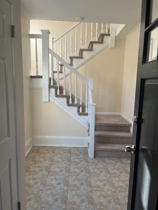 Building Photo - 8 Bayview Ave