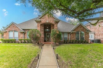 Building Photo - 6352 Meadow Lakes Dr