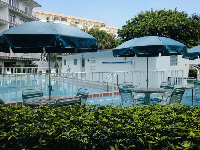Building Photo - 3500 S Ocean Blvd