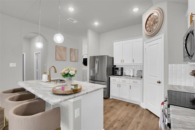 Building Photo - 347 Saltmeadow Ln