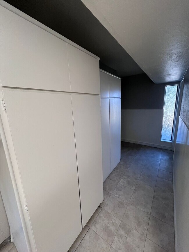 Building Photo - NICE UPDATED HOME IN CITRUS HEIGHTS!!