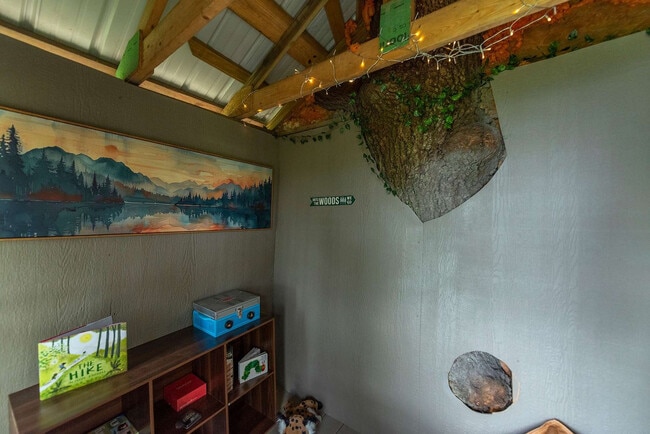 Building Photo - 36 Randall Dr