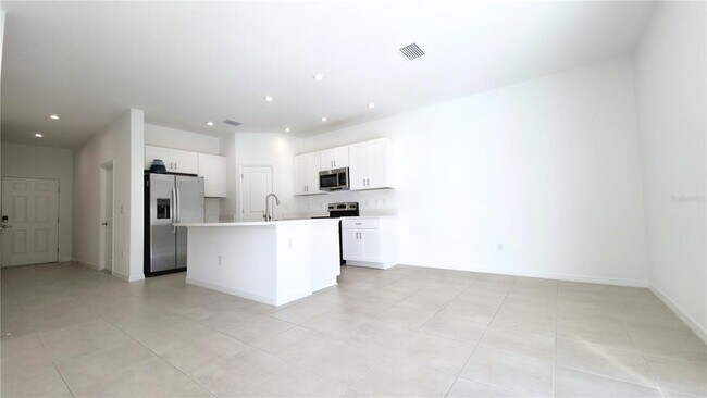 Building Photo - 8445 Lunar Skye St