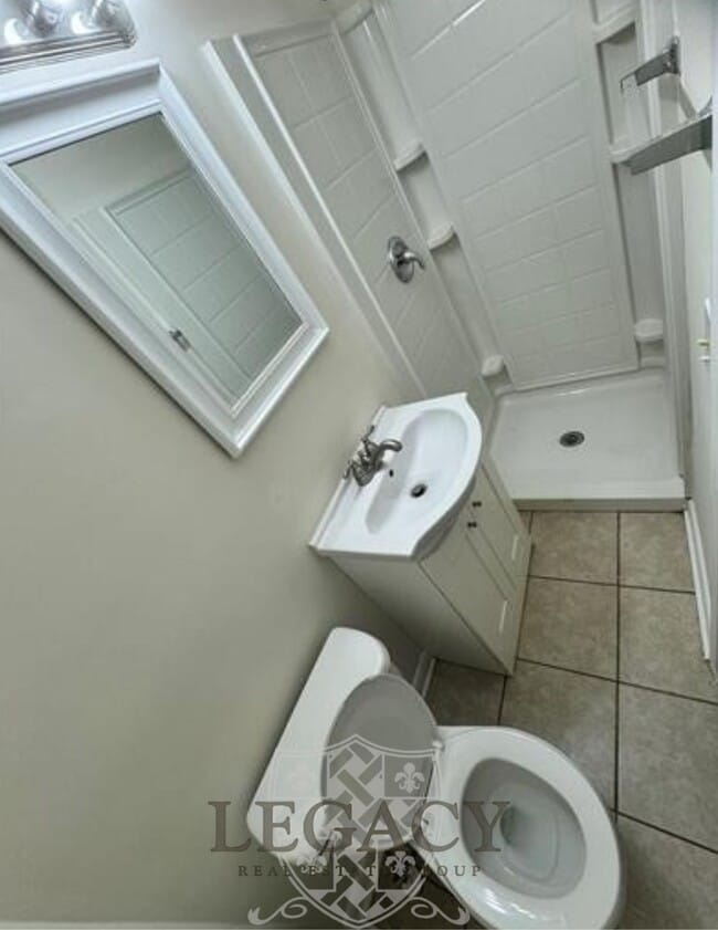 Building Photo - 8705 Saundersville Rd