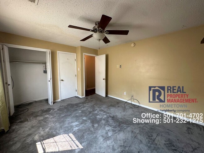 Building Photo - 501 Belvedere Dr