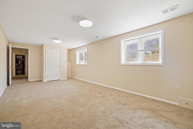 Building Photo - 1032 Pinecrest Dr