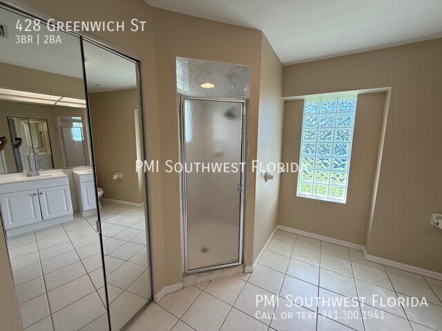 Building Photo - 428 Greenwich Ave NW