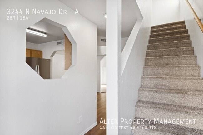 Building Photo - 3244 N Navajo Dr