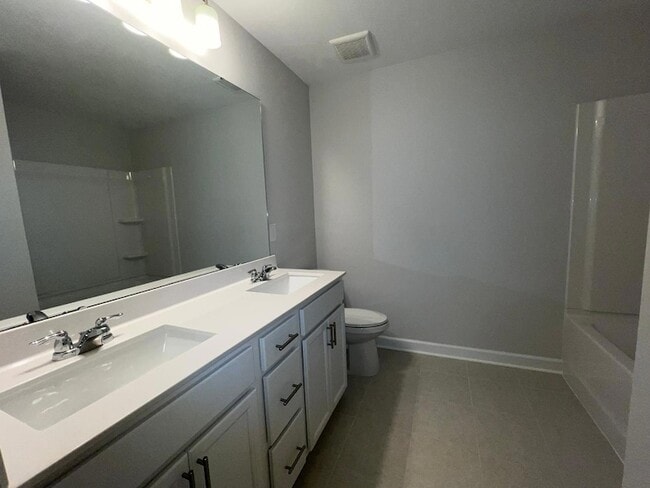 Building Photo - 17 Fairwinds Dr