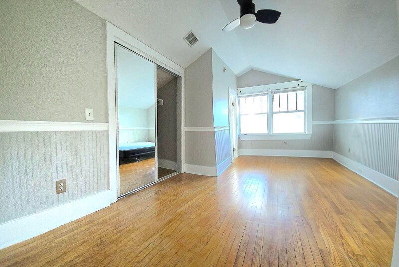 Building Photo - 103 W Mohawk Ave