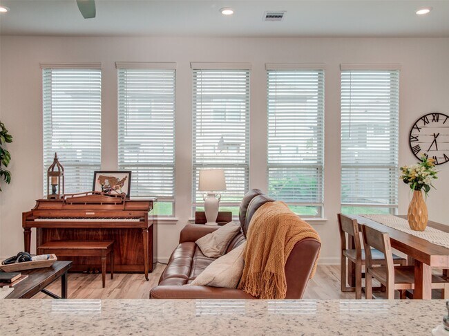 Building Photo - 22707 Sutherland Bend Ln