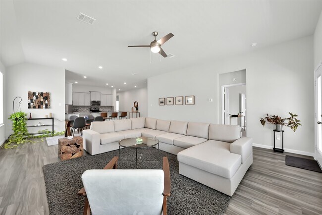 Building Photo - 14243 Volcano Perch Dr