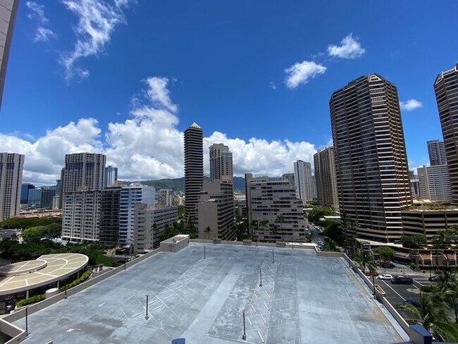 Building Photo - Waikiki - Ilikai Marina - Fully furnished ...