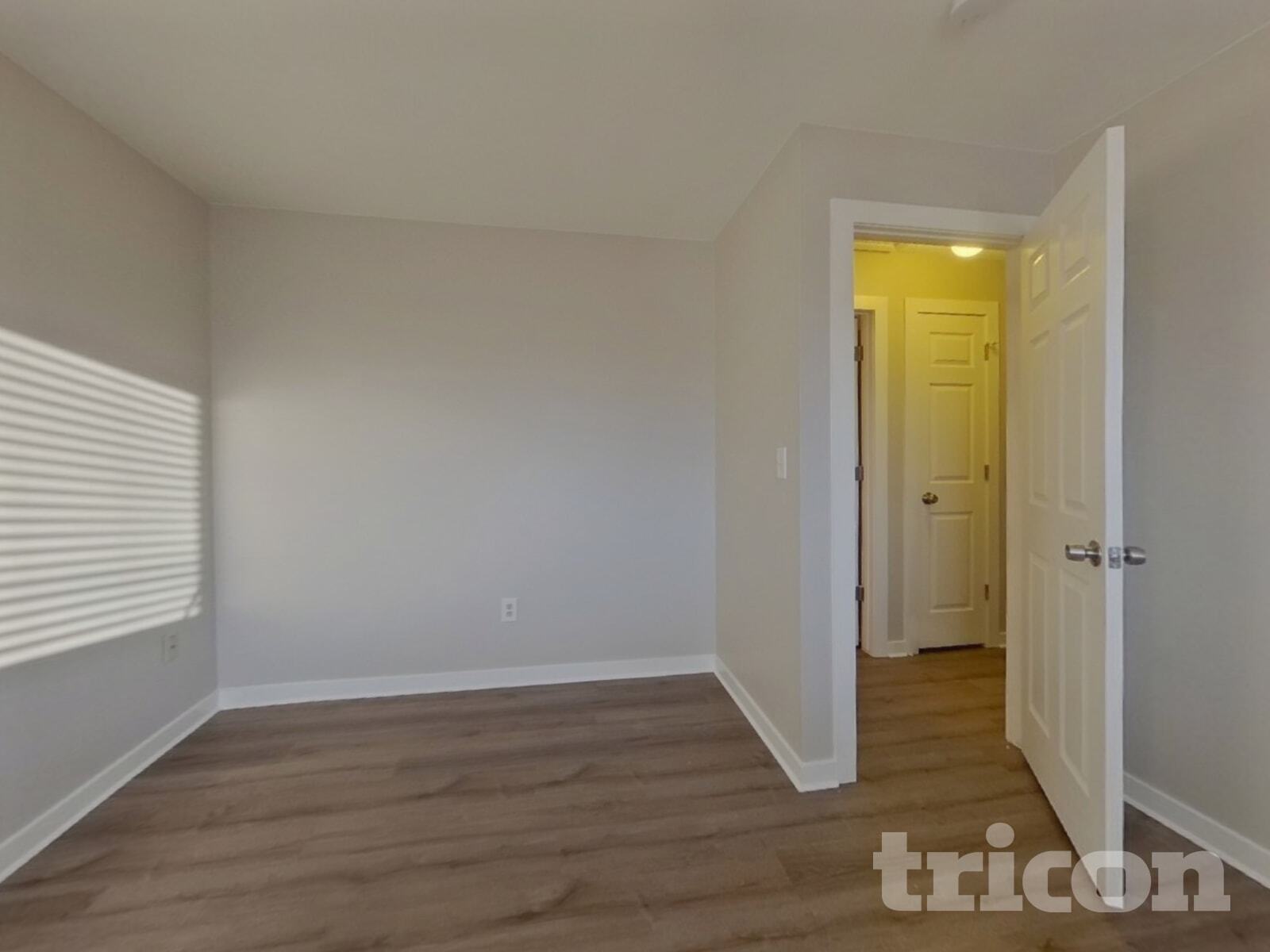 Building Photo - 3057 S Mobile Way