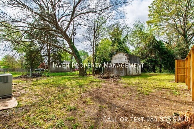 Building Photo - 1222 Duffy Pl