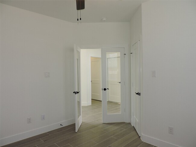 Building Photo - 12846 Meadow Wind Wy