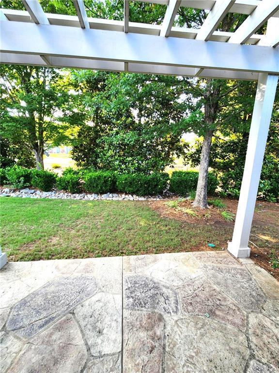 Building Photo - 6111 Longleaf Dr