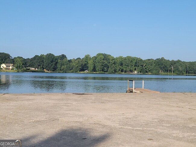 Building Photo - 403 Loblolly Ridge Rd