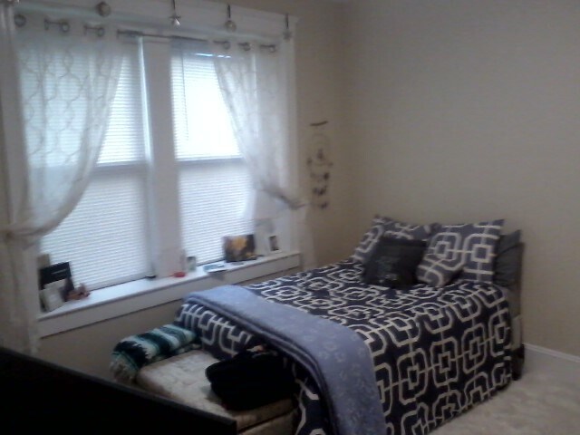 Building Photo - 55 Park Dr