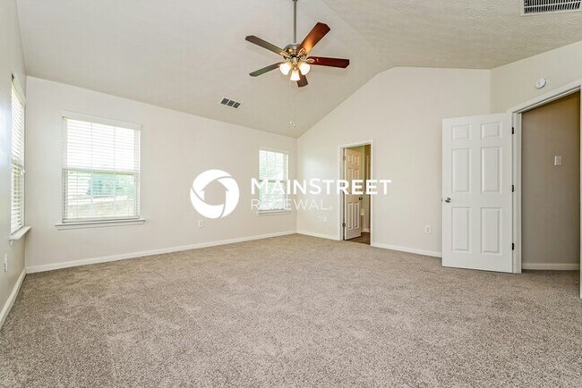 Building Photo - 4 Bedroom Pet-Friendly Home in Ellenwood, GA with Main Street Renewal