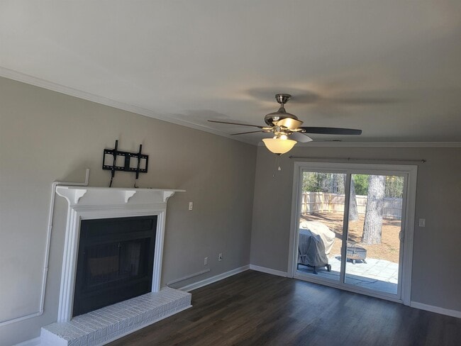 Building Photo - 243 Sand Ridge Rd