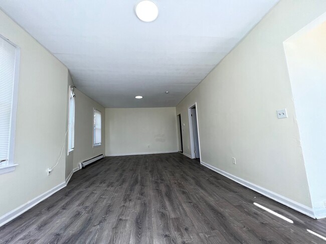 Building Photo - 99 Lounsbury Ave