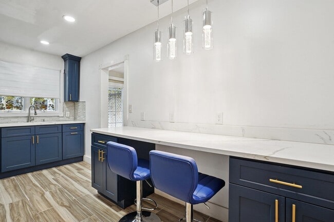 Building Photo - 1507 80th St