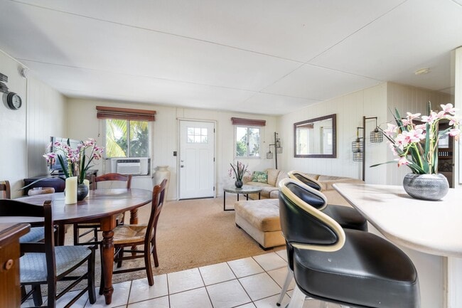 Building Photo - Furnished Luxury Ocean Front Estate in Waianae with Old Hawaii rural setting- 3/5 Luxury, 2 story...