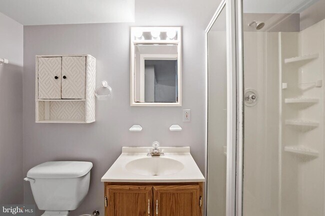 Building Photo - 2916 Bridgehampton Ct