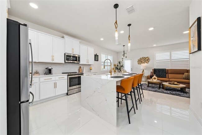 Building Photo - 16001 Grafton Wy