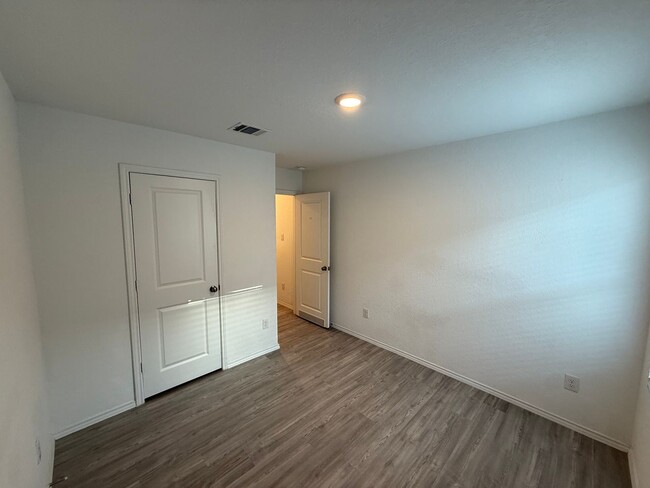 Building Photo - 3Bd 2Ba in Voss Farms Community, NBTX