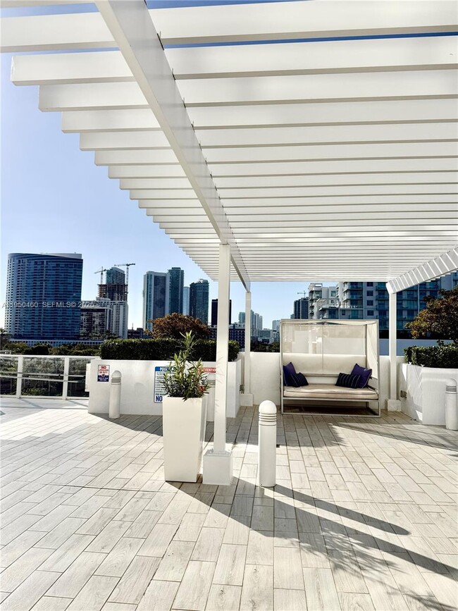 Building Photo - 4250 Biscayne Blvd