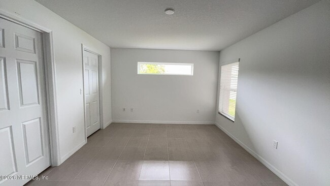 Building Photo - 4 Llobell Pl