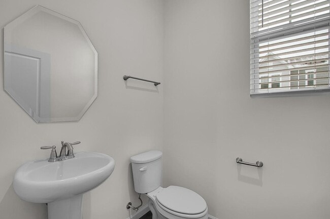 Building Photo - 6275 Sandbelt Dr