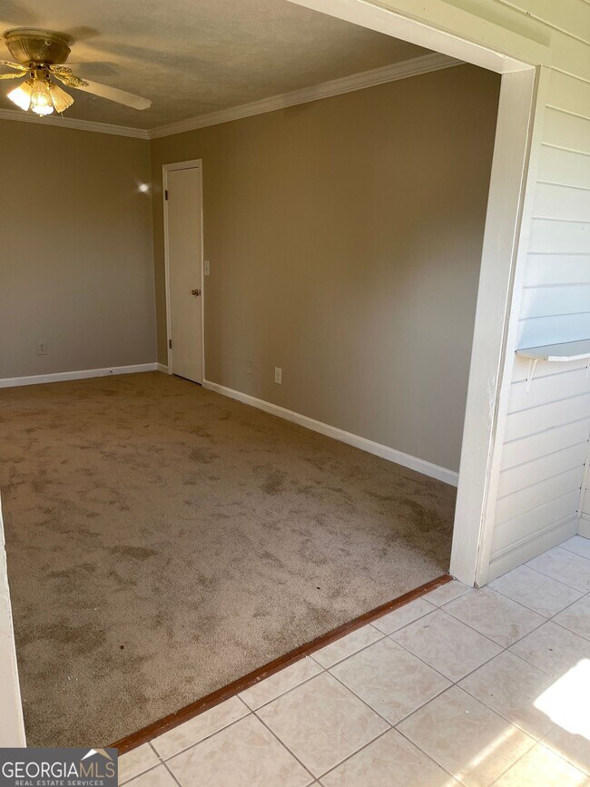 Building Photo - 4503 Scenic Mountain Dr SE