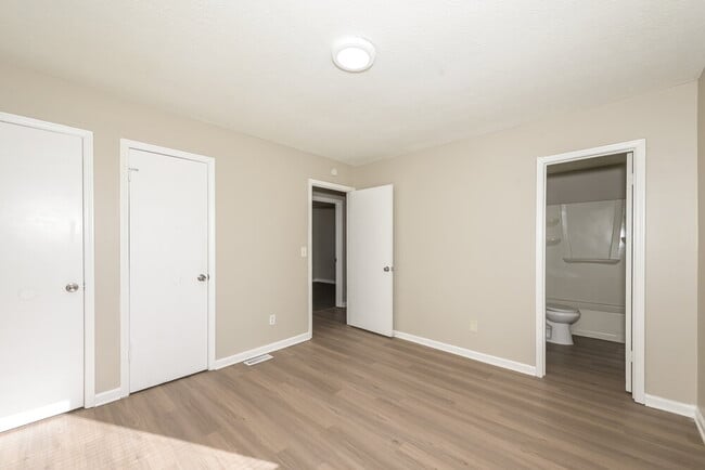 Building Photo - 4691 Big Valley Ct