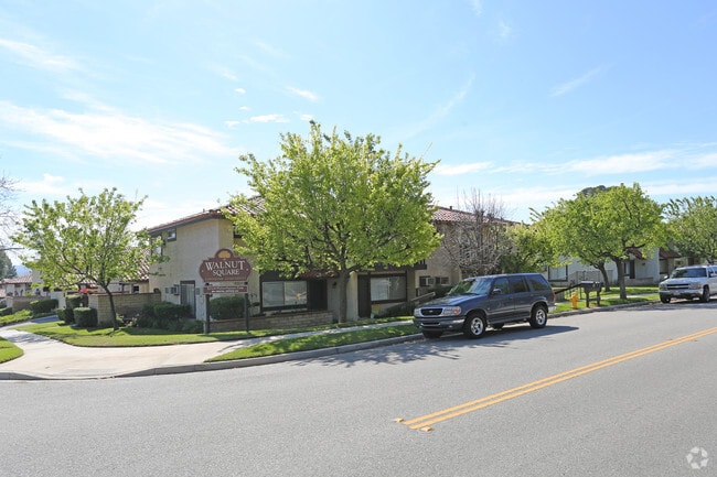 Building Photo - Walnut Square Apartments
