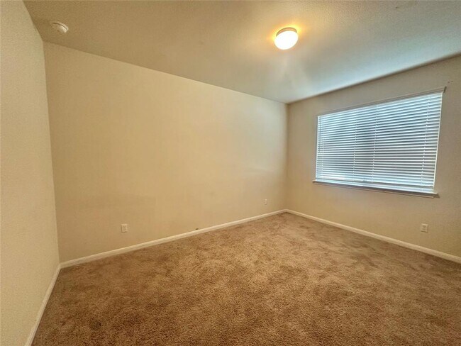 Building Photo - 8164 Daisy Cutter Crossing