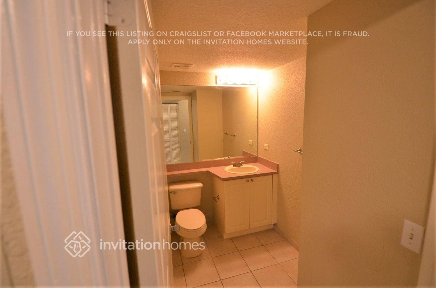 Building Photo - 6554 W Sample Rd