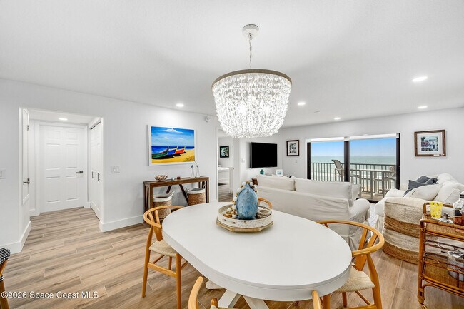 Building Photo - 1465 Jimmy Buffett Mem Hwy