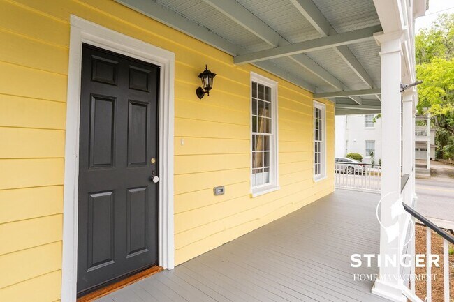 Building Photo - 606 Carteret St