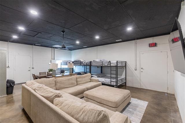 Building Photo - 381 F M 707