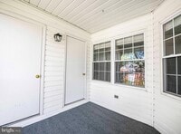 Building Photo - 201 Burkwood Ct