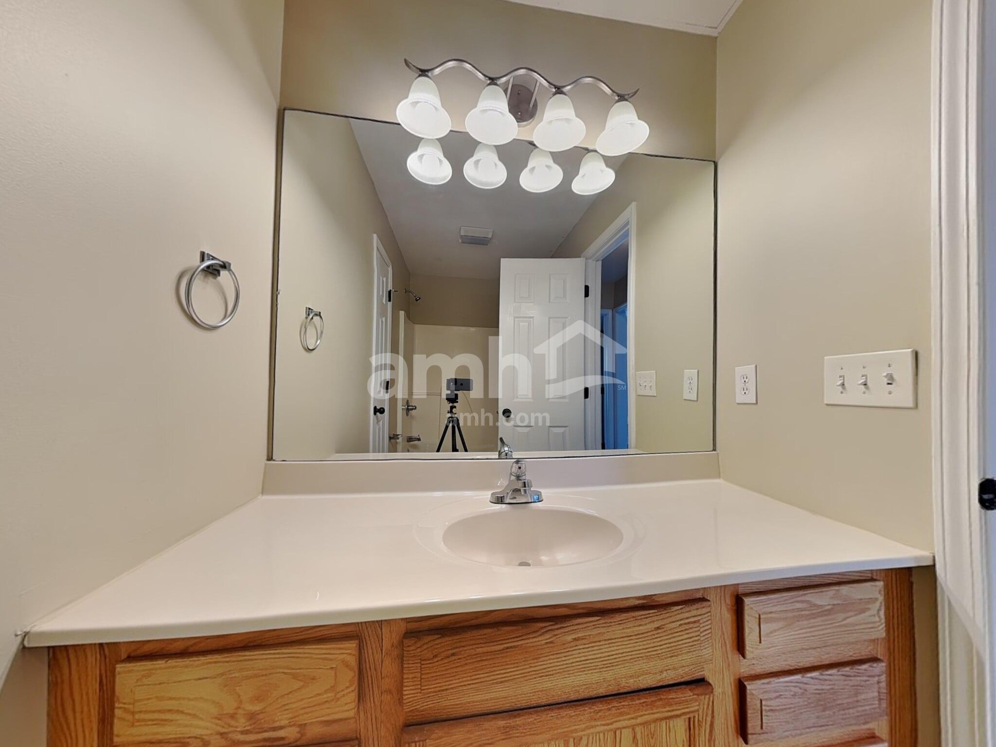 Building Photo - 4114 Oakstone Ln
