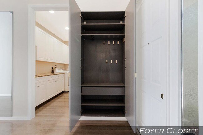 Building Photo - 6836 Adriano Dr